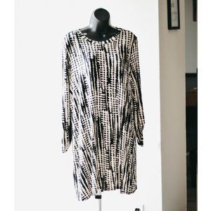 NWOT Vanilla Bay Black/White Tie Dye Midi Dress M